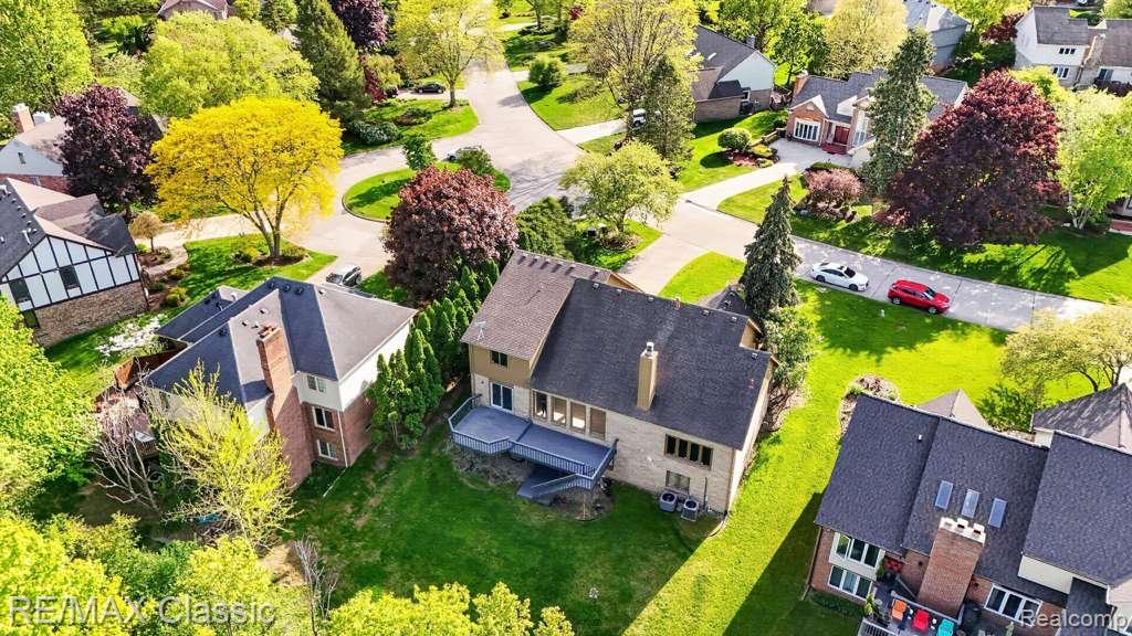 30779 Country Ridge Circle, Farmington Hills, MI 48331 — photo 2