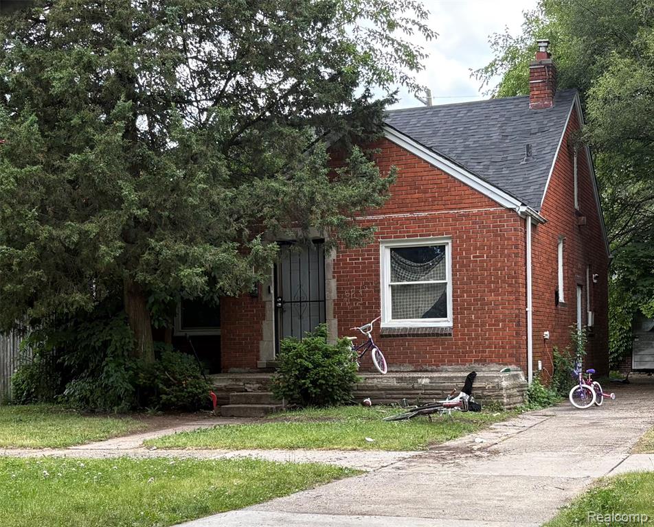 18609 Strasburg Street — photo