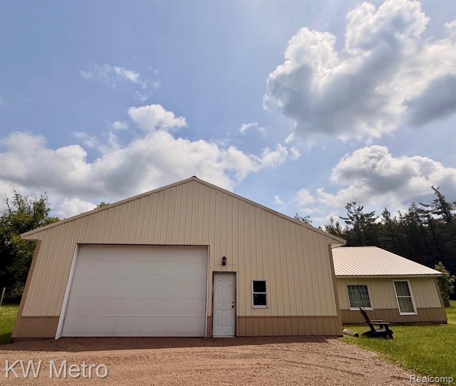 5749 Schultz Road — photo