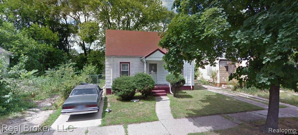 18831 Brinker Avenue — photo