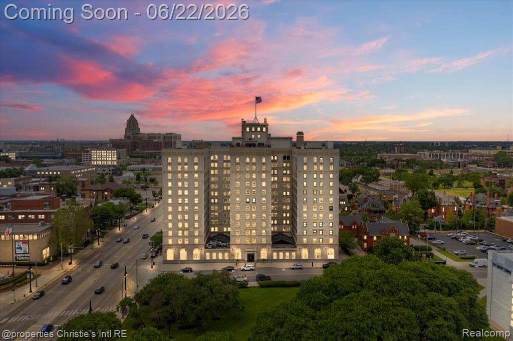 15 E Kirby Street 815 — photo