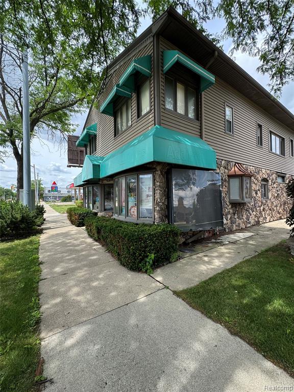 1128 Eureka Road — photo