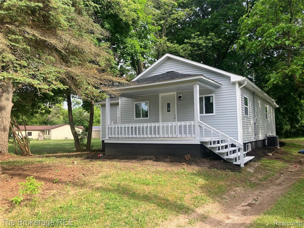 4249 Calkins Road — photo