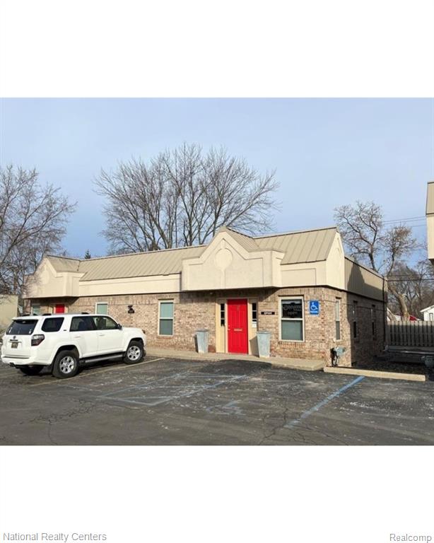 4010 W Walton Boulevard — photo