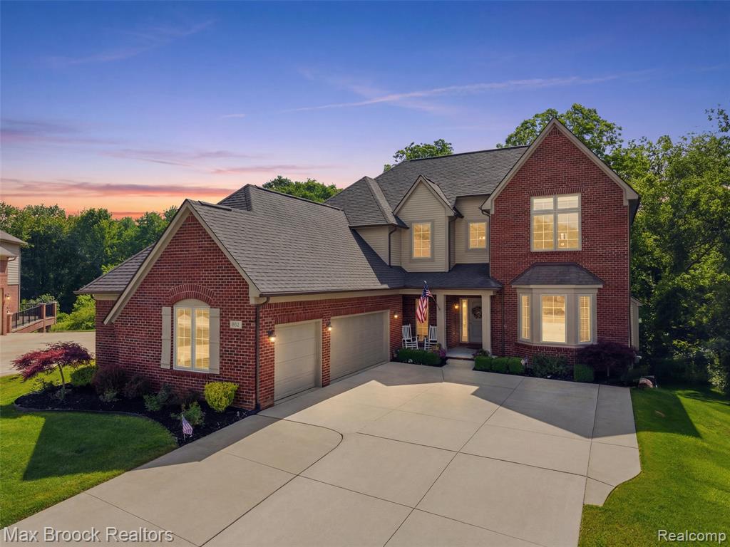 583 Birchcrest Court — photo
