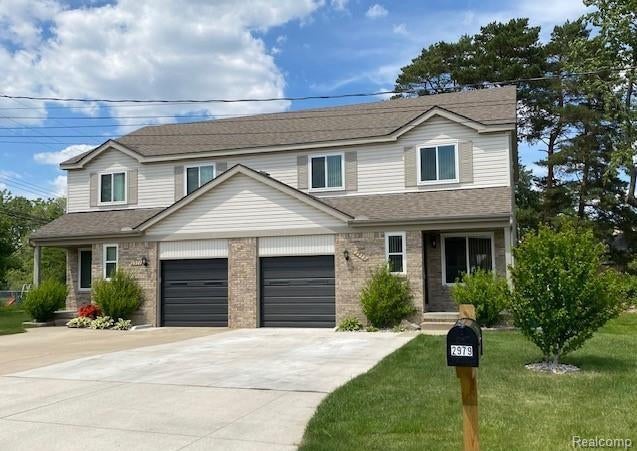 2979 Lovington Dr. — photo