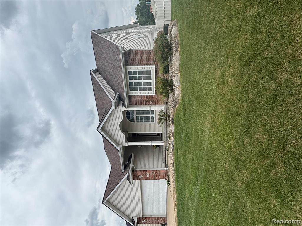 7129 Parkridge Parkway — photo