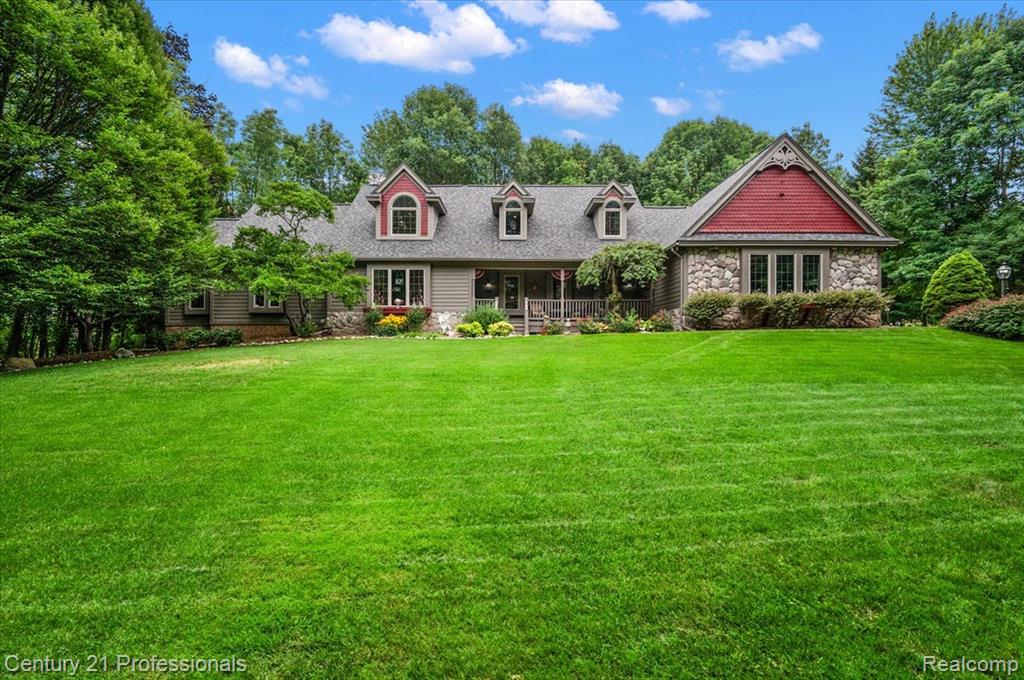 9200 Fox Hollow Road — photo