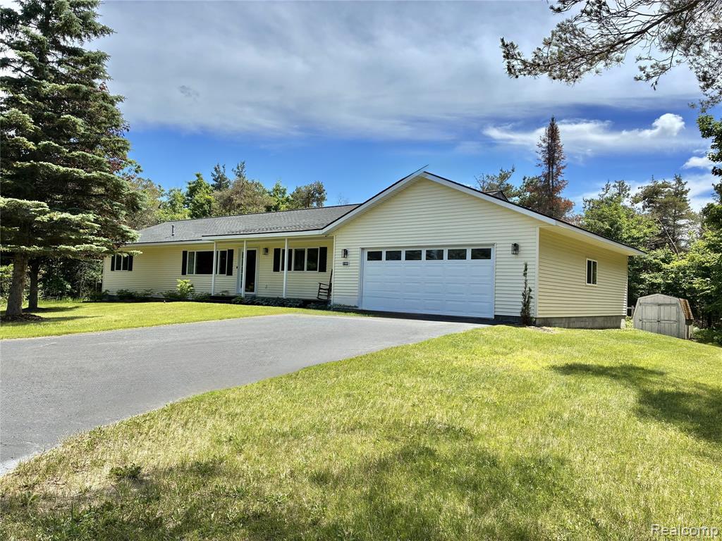 2168 Orchard Beach Road — photo