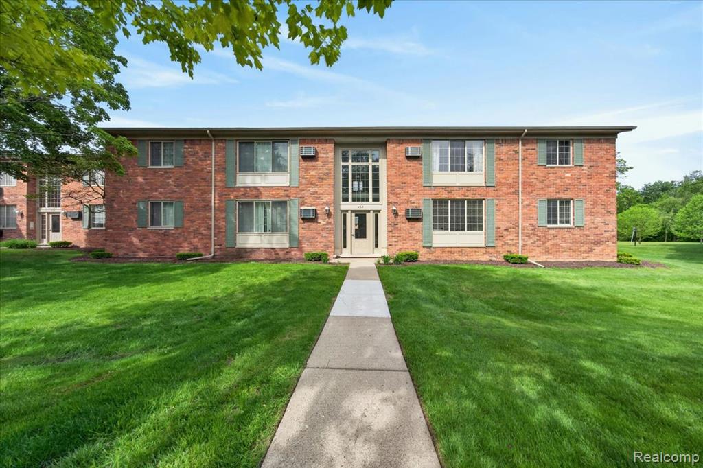 454 Romeo Road #226, Rochester, MI 48307