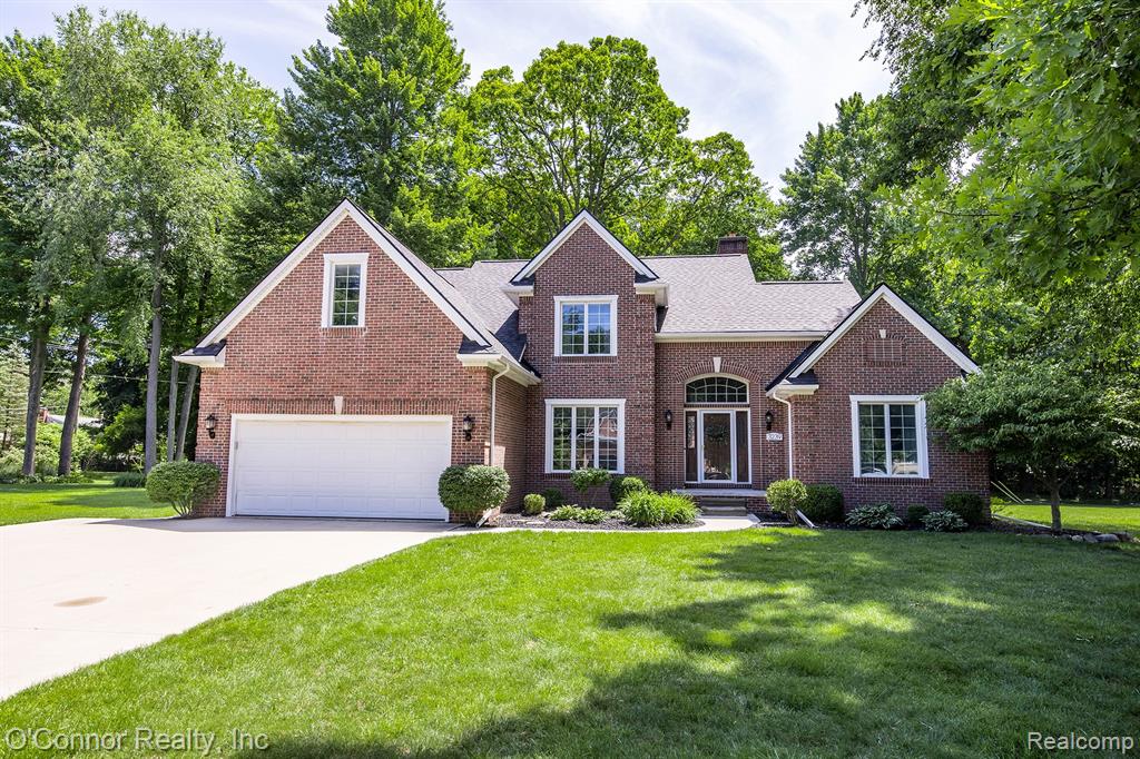 3239 Turnberry — photo