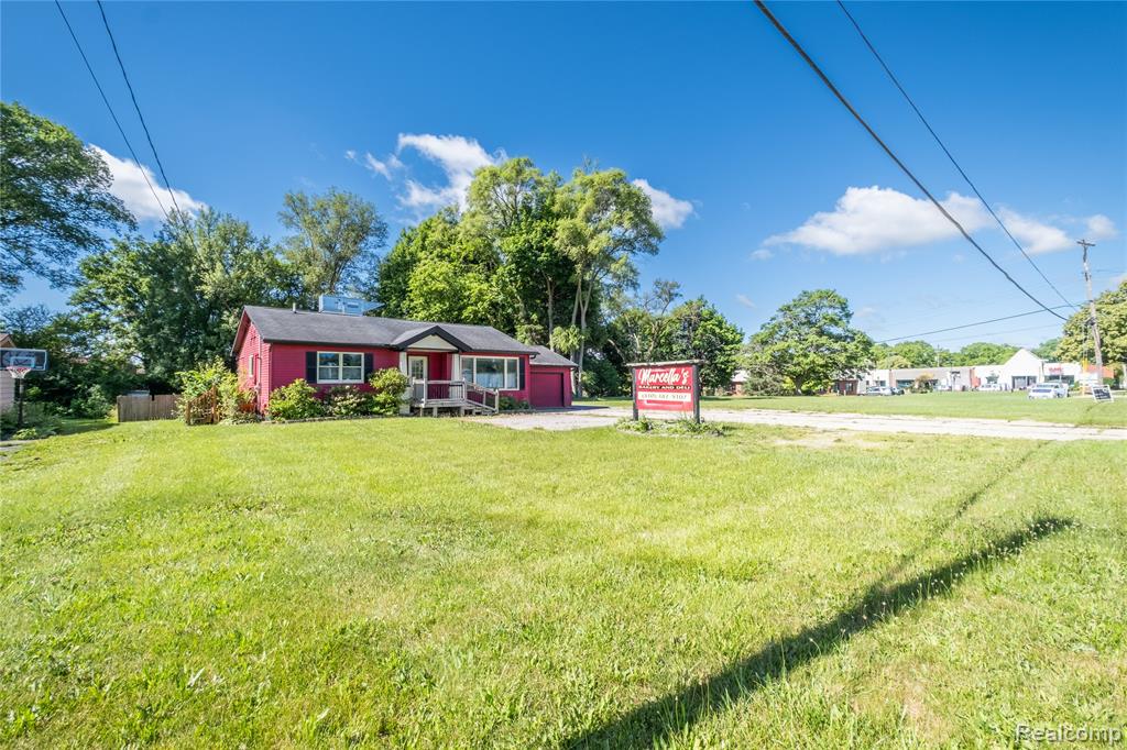 1444 E Pierson Road, Flushing, MI 48433 — photo 2