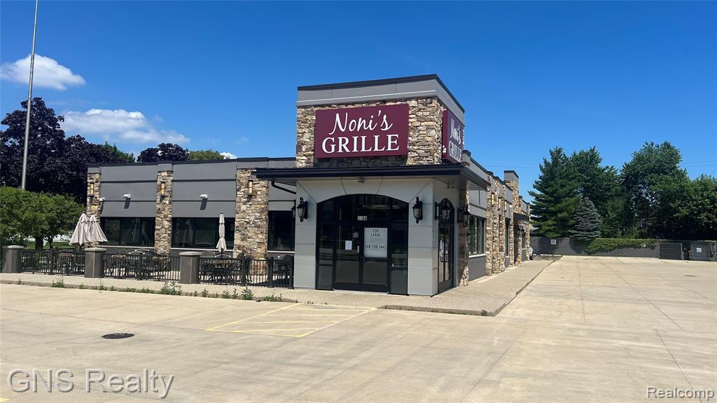 3364 Rochester Road, Troy, MI 48083 — photo 2