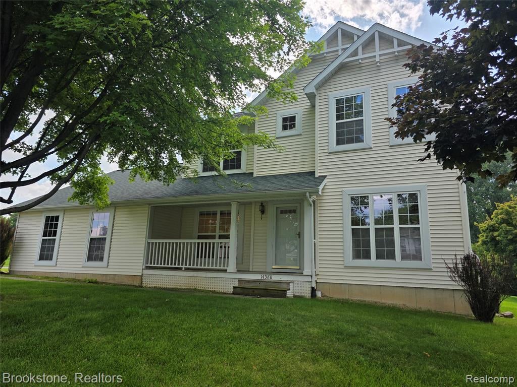 14388 Oak Leaf Trail — photo