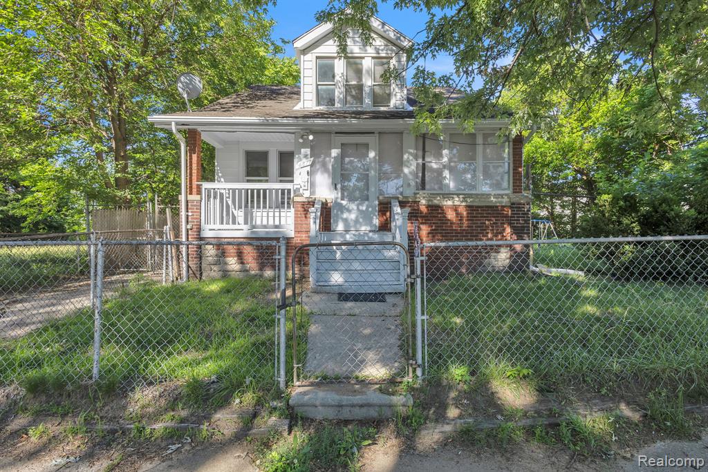 4877 Maynard Street — photo