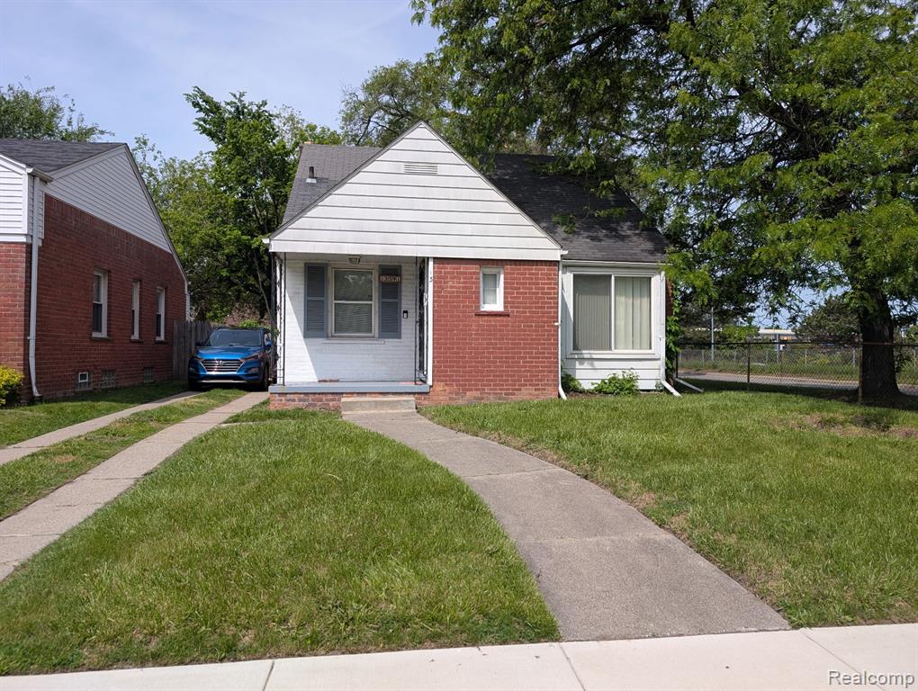 13591 Riverview Street — photo