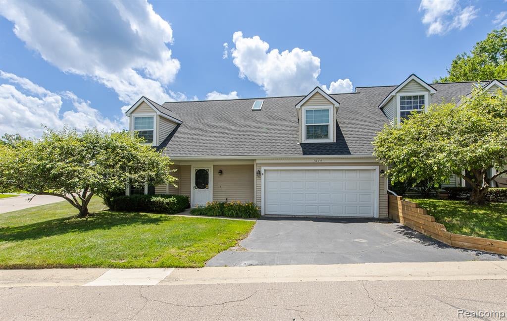 1074 Sandpiper Drive — photo