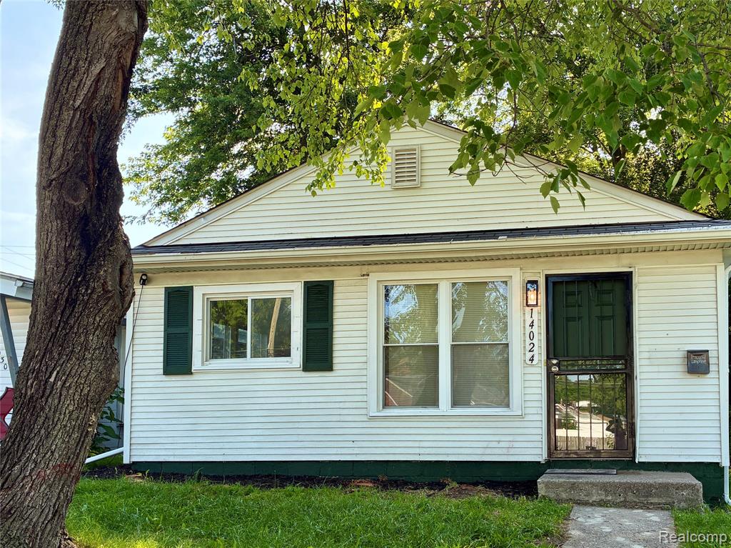 14024 Lamphere Street — photo