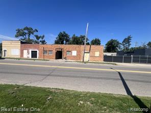 20237-20227 John R Street — photo