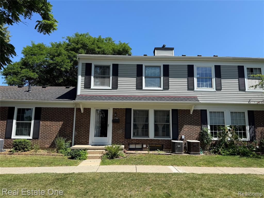 2768 Glenbridge Court — photo