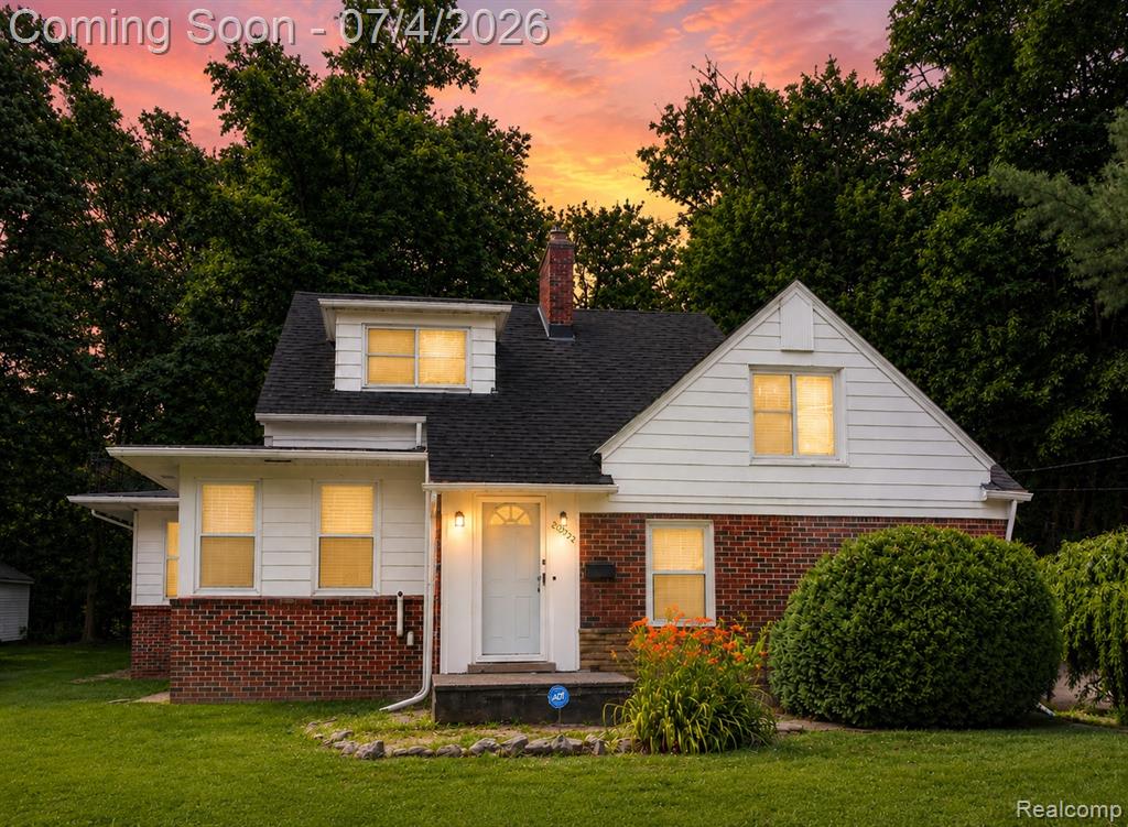 20552 Huntington Avenue — photo