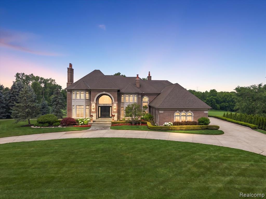 4650 Gatehouse Court — photo