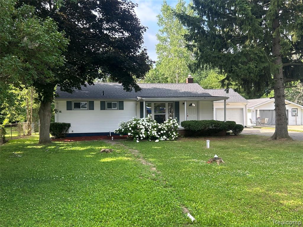 6182 Surrey Lane — photo
