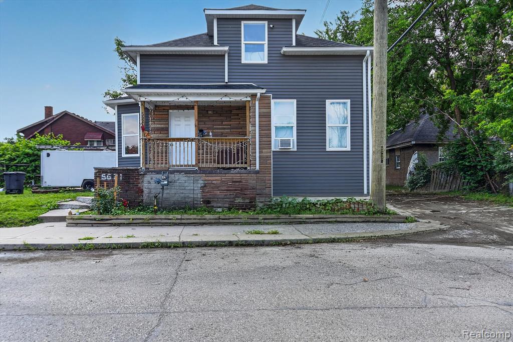6141 Hazlett Street — photo