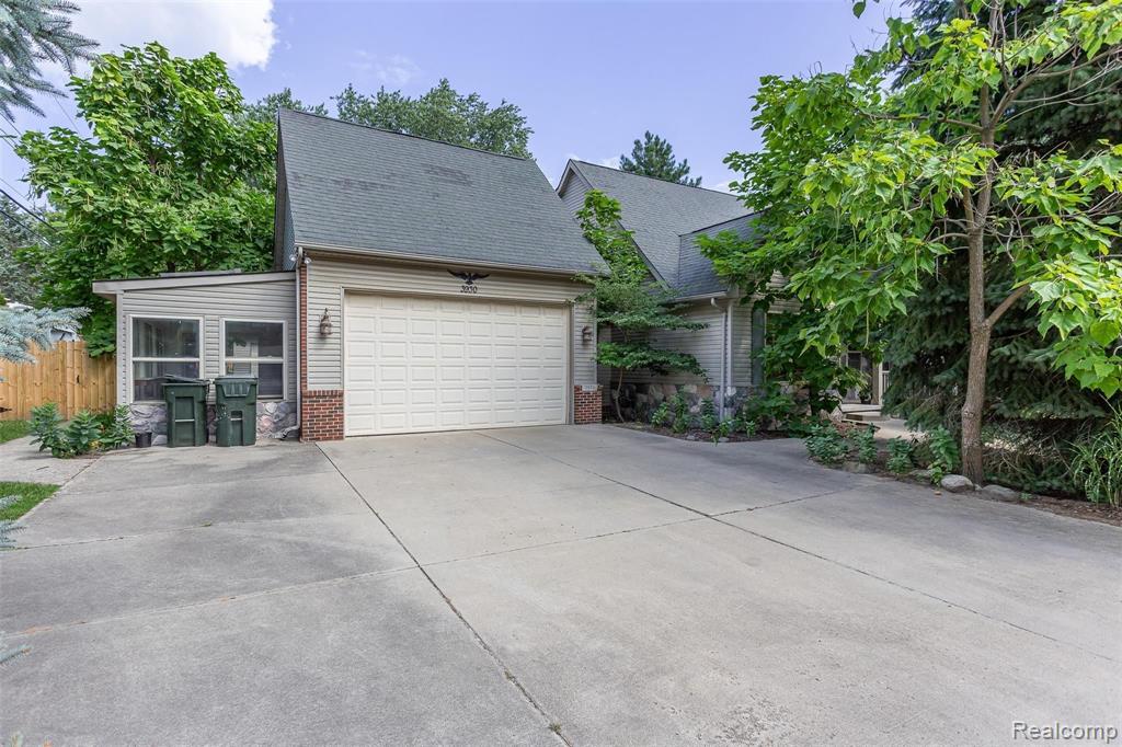 3930 Dunning Road, Rochester Hills, MI 48309