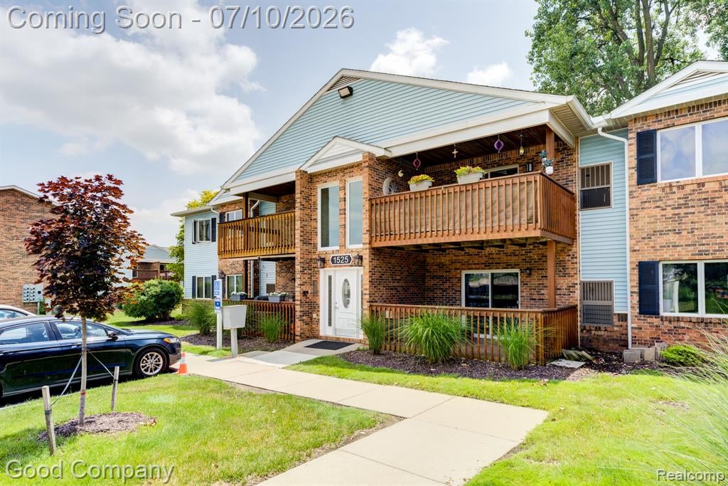 1525 Harbour Court 73 — photo