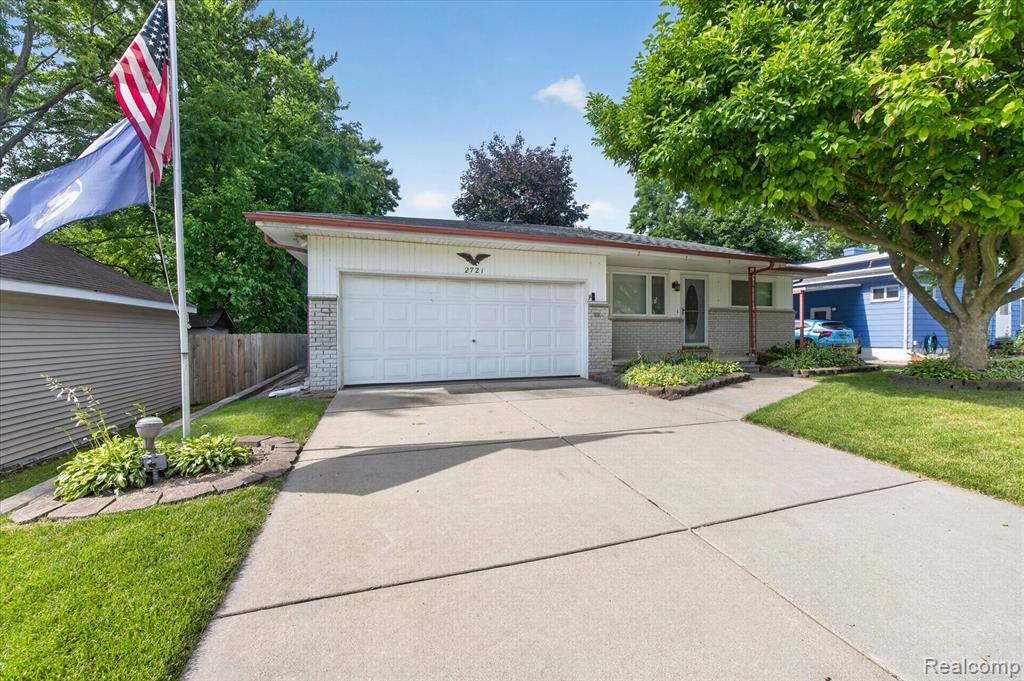 2721 Edgefield Drive — photo