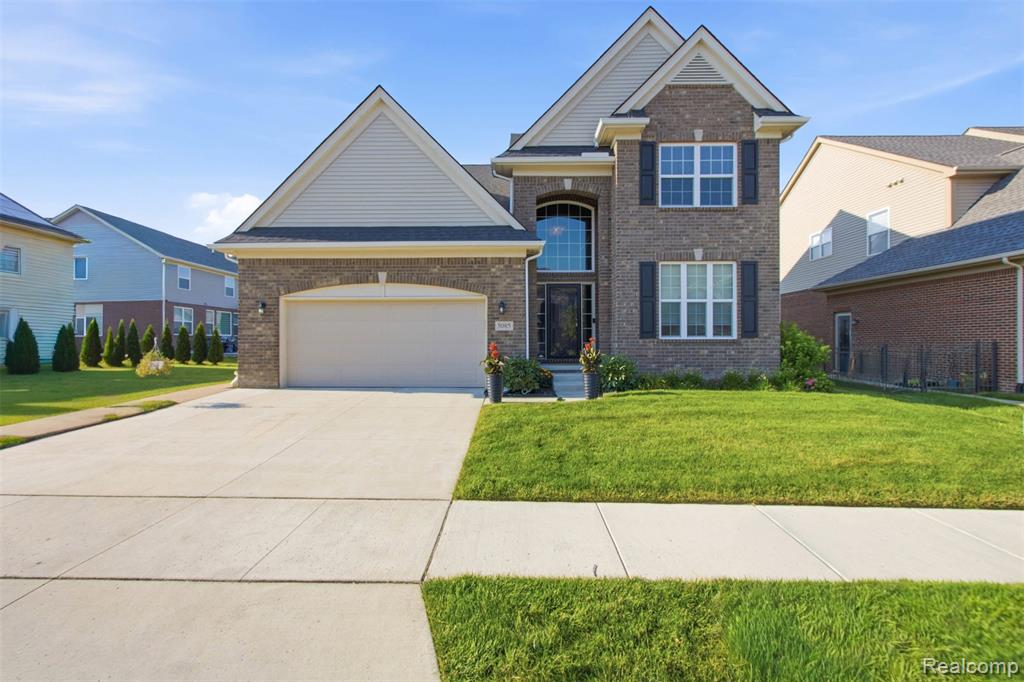 5085 Ridge Lane, Warren, MI 48092
