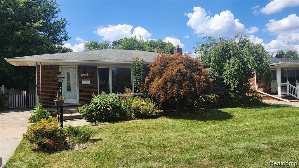 8315 Arnold Street — photo
