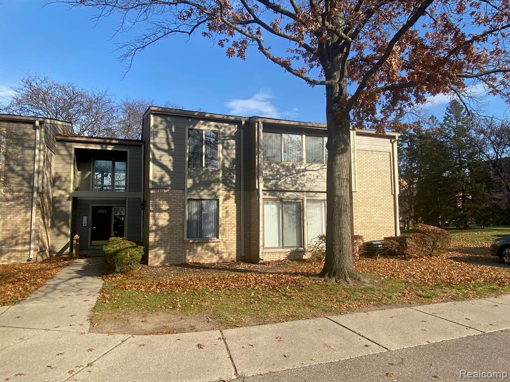 16150 N Park Drive 201 — photo