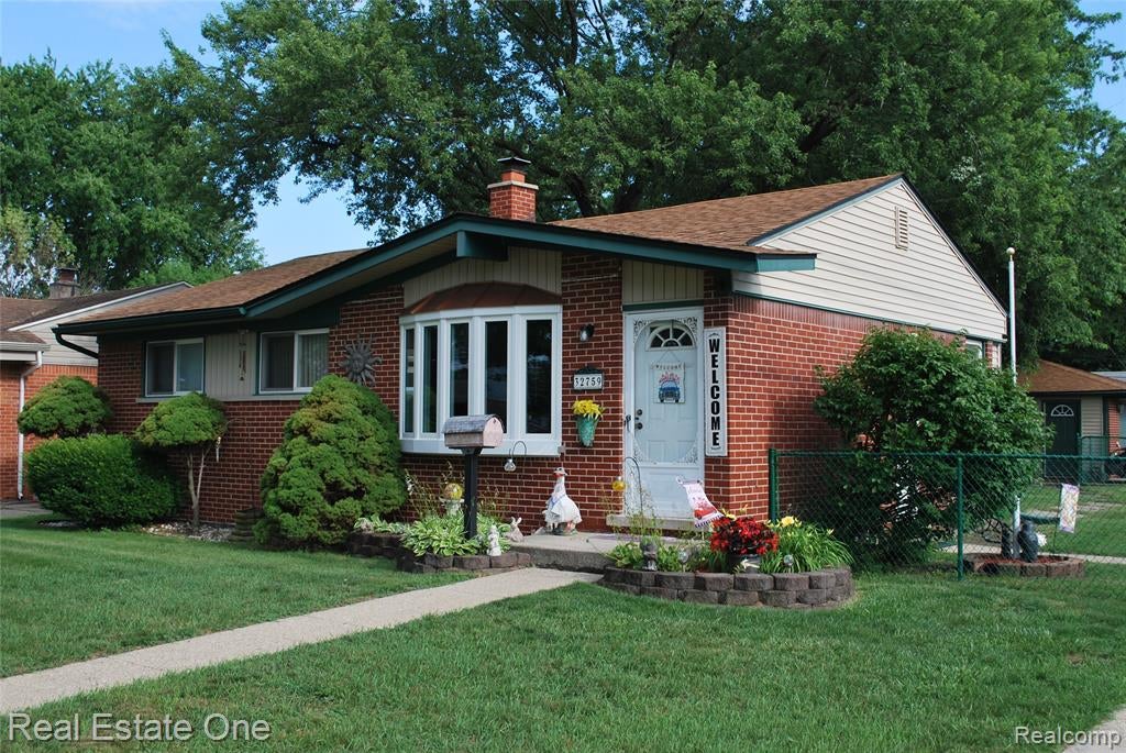 32759 Birchwood Street — photo
