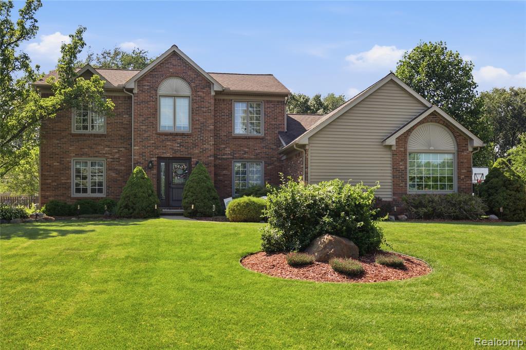 1817 Deer View Court — photo