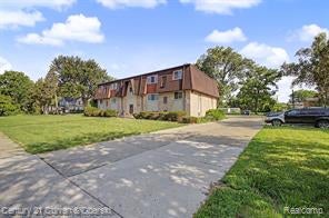 34190 Forest Street — photo