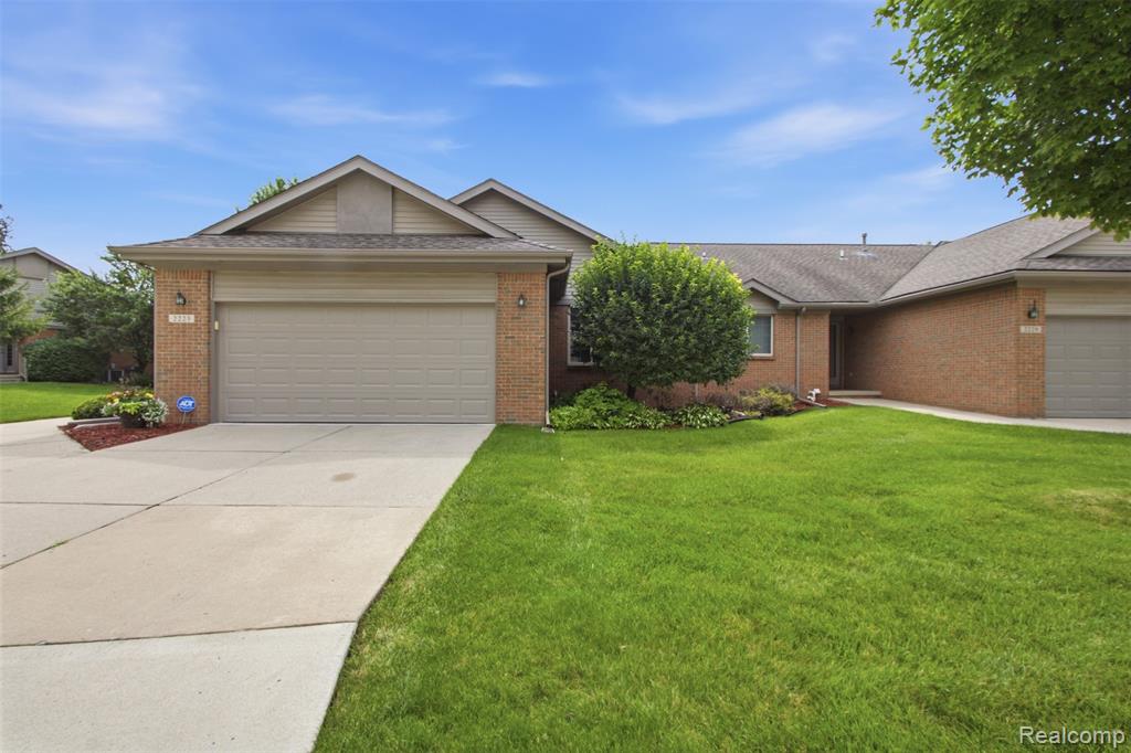 2223 Fairway Circle — photo