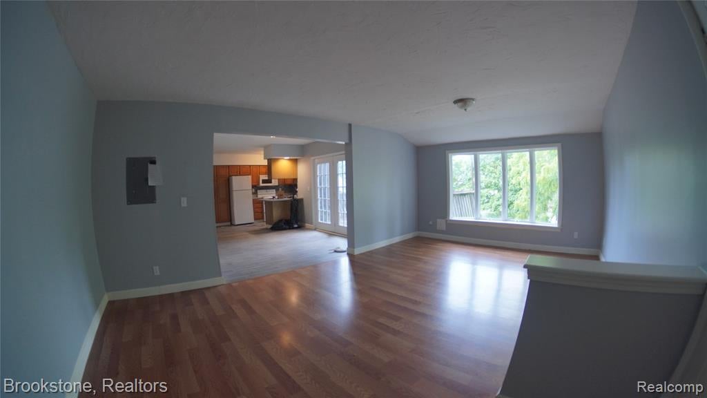 510 Pleasant Street 4 — photo