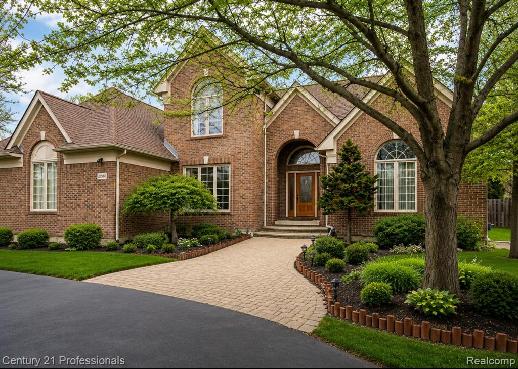 27568 Rainbow Circle — photo