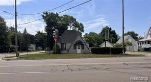 12127 N Saginaw Street — photo