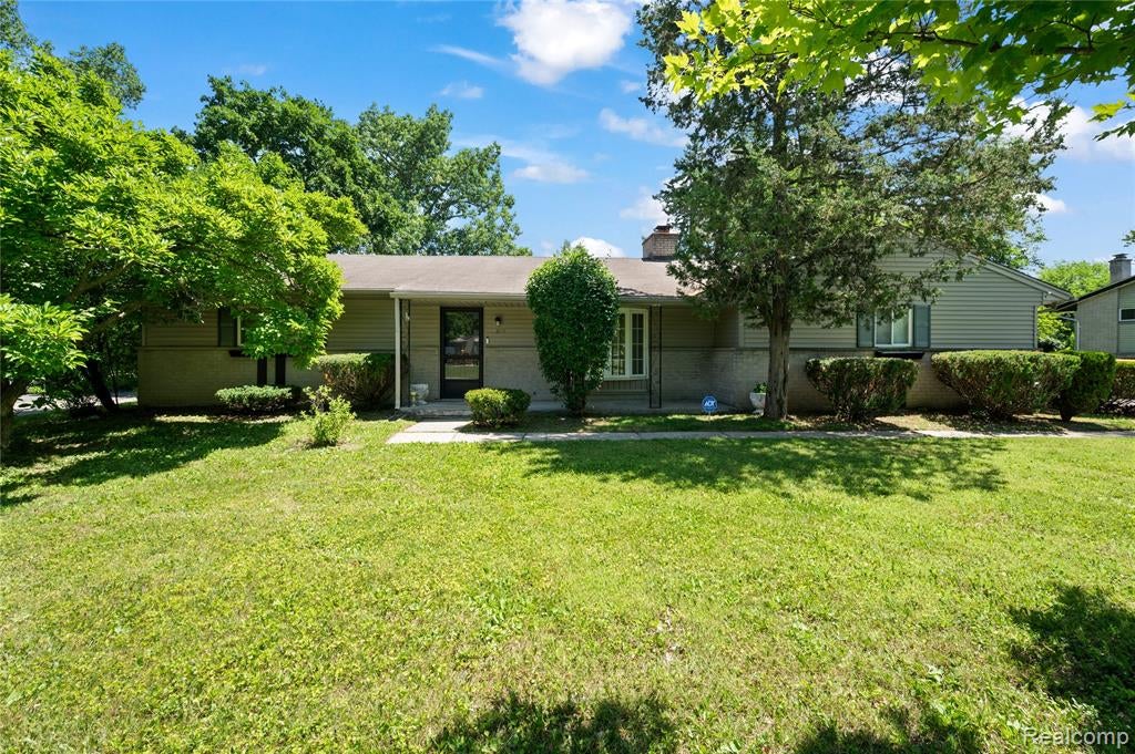 28924 Lorikay Street — photo