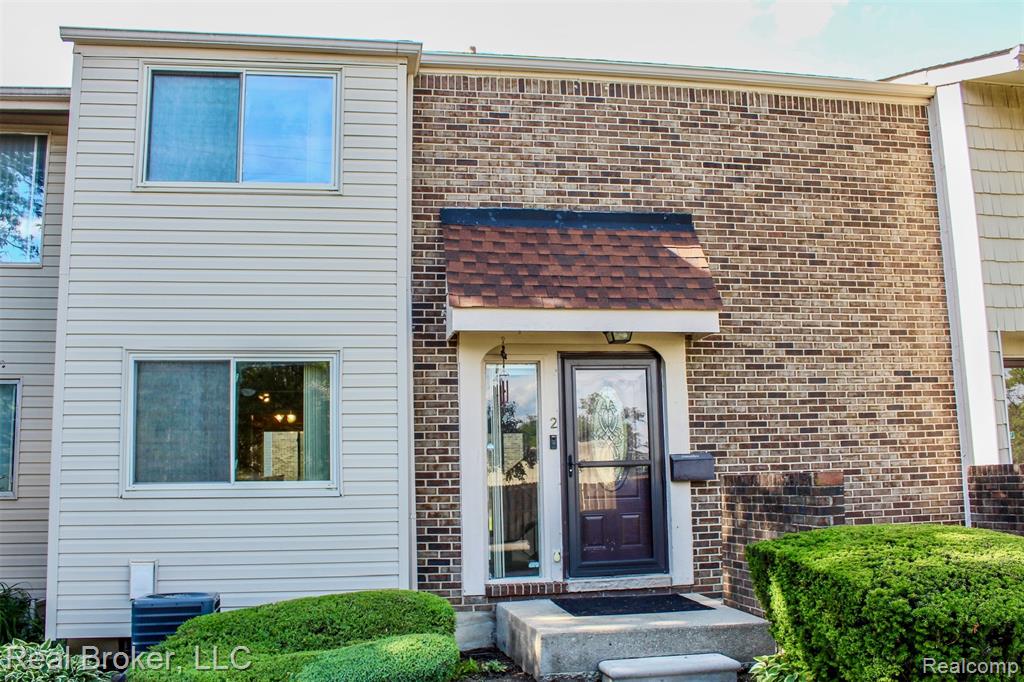 2 Woodbridge Towne Street — photo