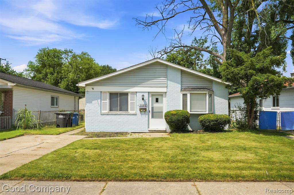 5888 Westlake Street — photo