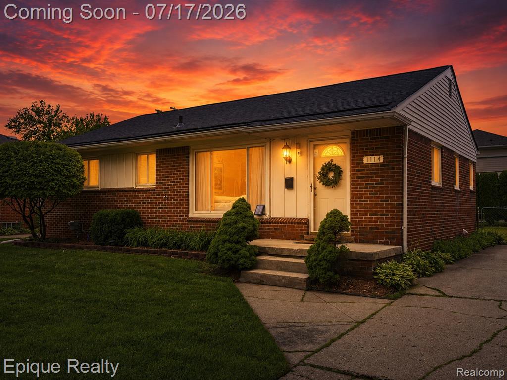 1114 W 13 Mile Road — photo