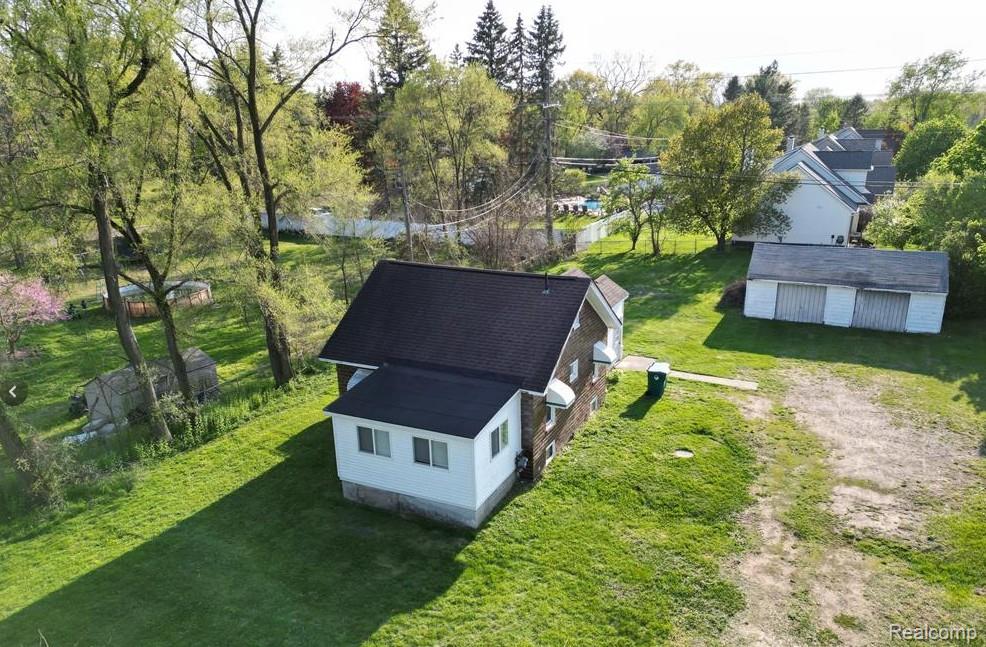 2365 Welch Road — photo