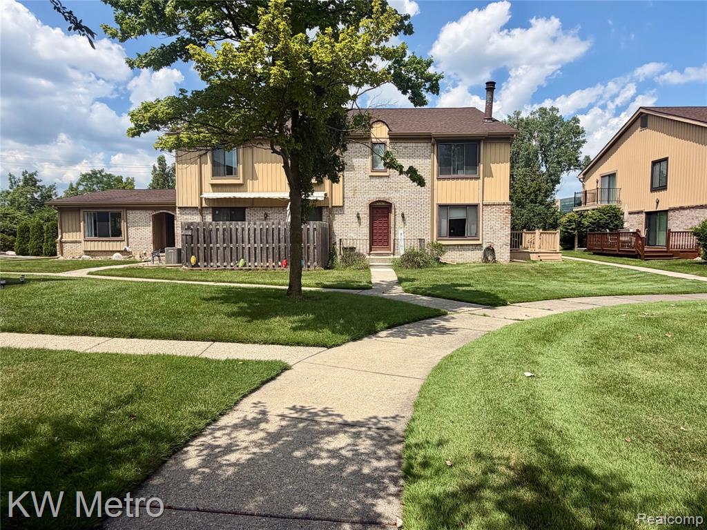 41694 Bedford — photo