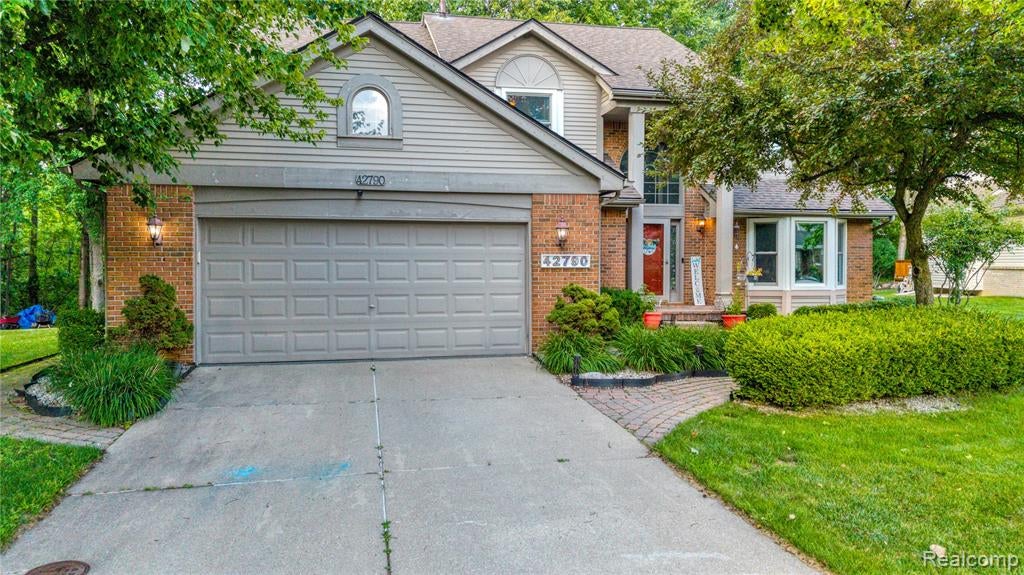 42790 Ledgeview Drive — photo