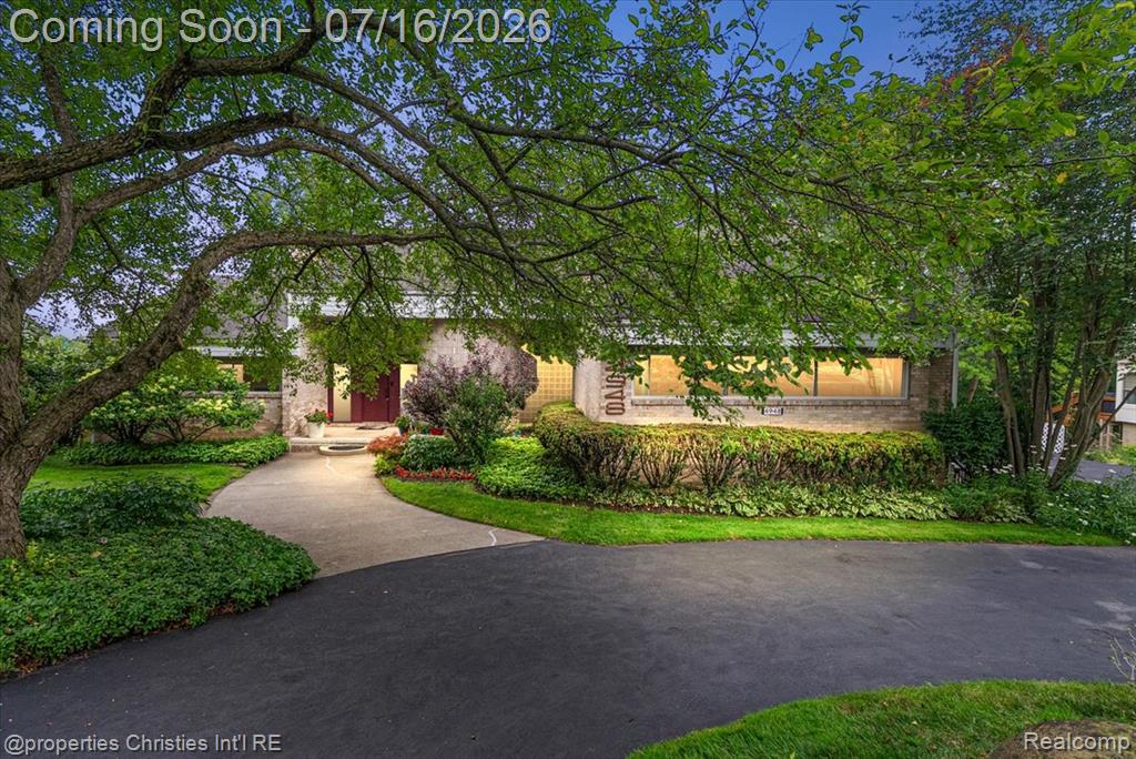 4948 Champlain Circle — photo
