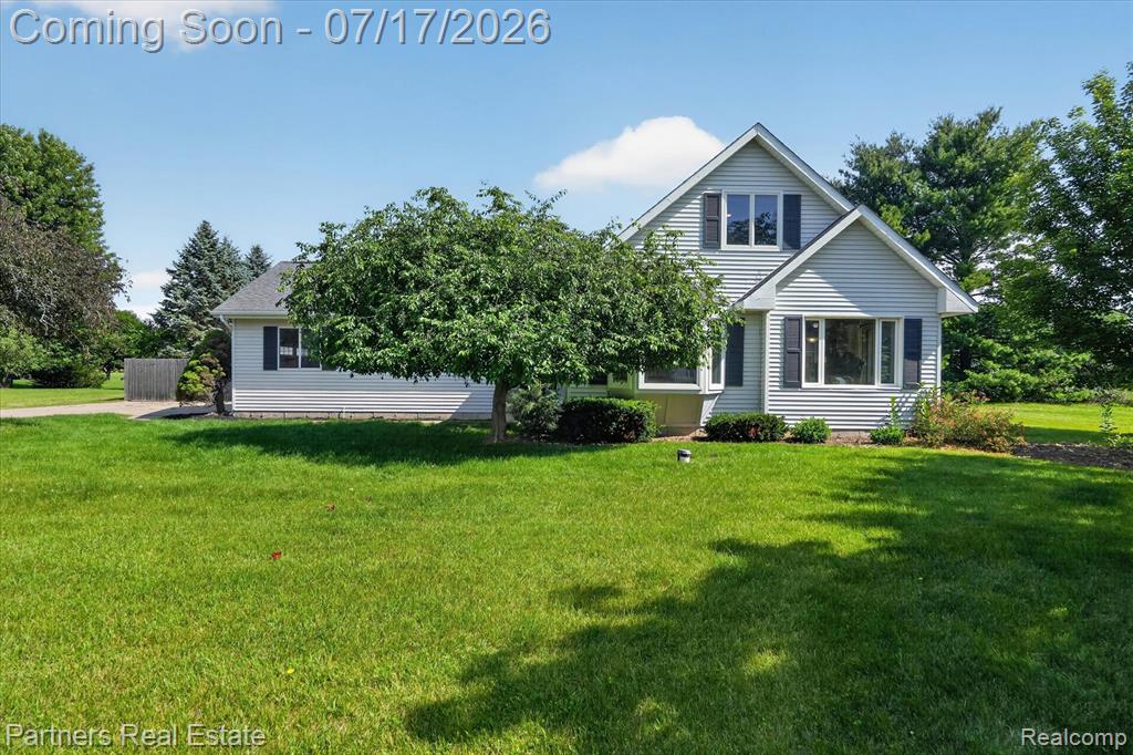 9145 Apple Orchard Drive — photo